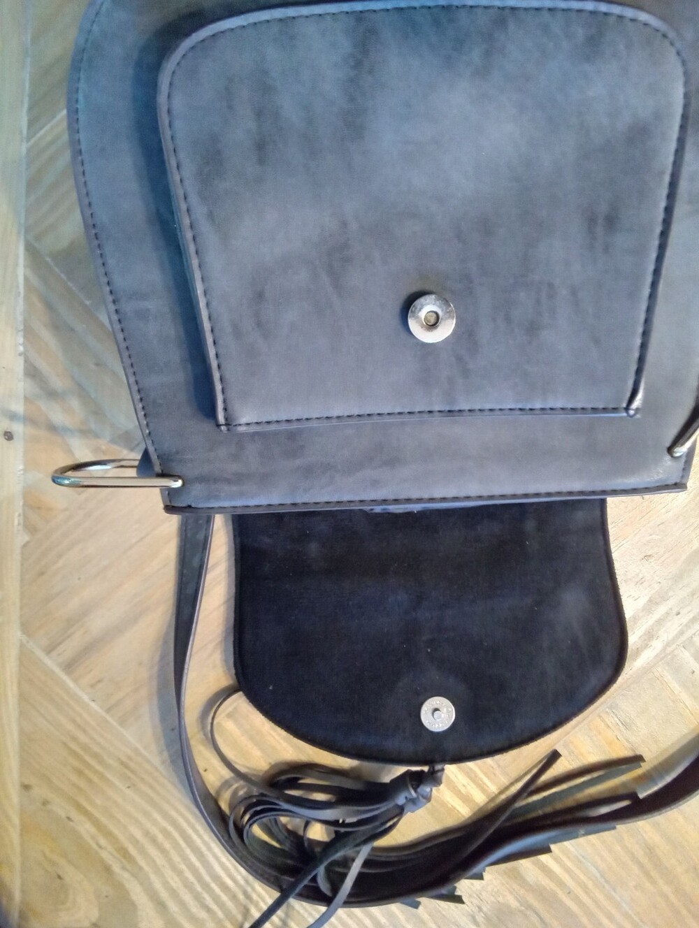 Franco Sarto Rex Black Faux Suede Fringe Tassel Saddle Crossbody Bag Boho Purse - Picture 11 of 15
